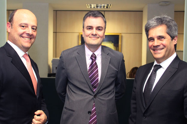 Da esq. para a dir.: Fernando Brandão Whitaker, Ricardo Soriano e Mário Luiz Oliveira da Costa